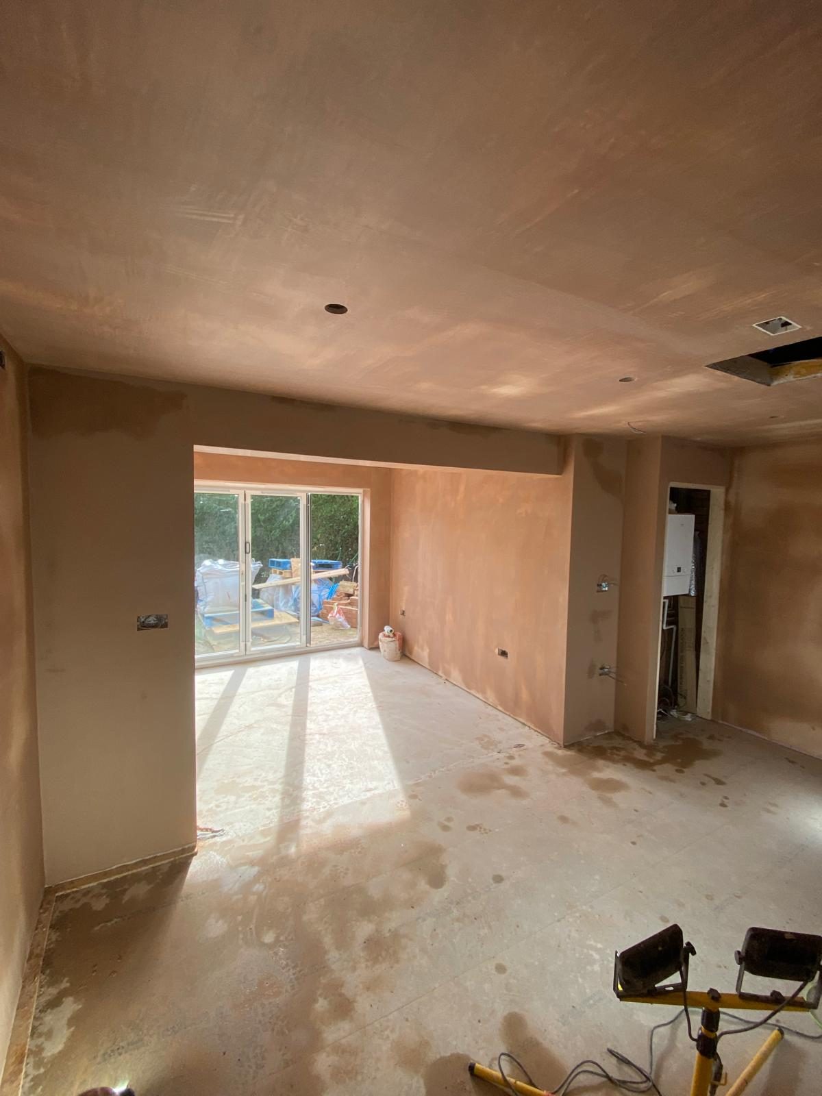 Freshly skimmed lounge with smooth ceiling and walls